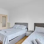 Ca17 -Centrale-Duomo -Central Maxi Apartment -
